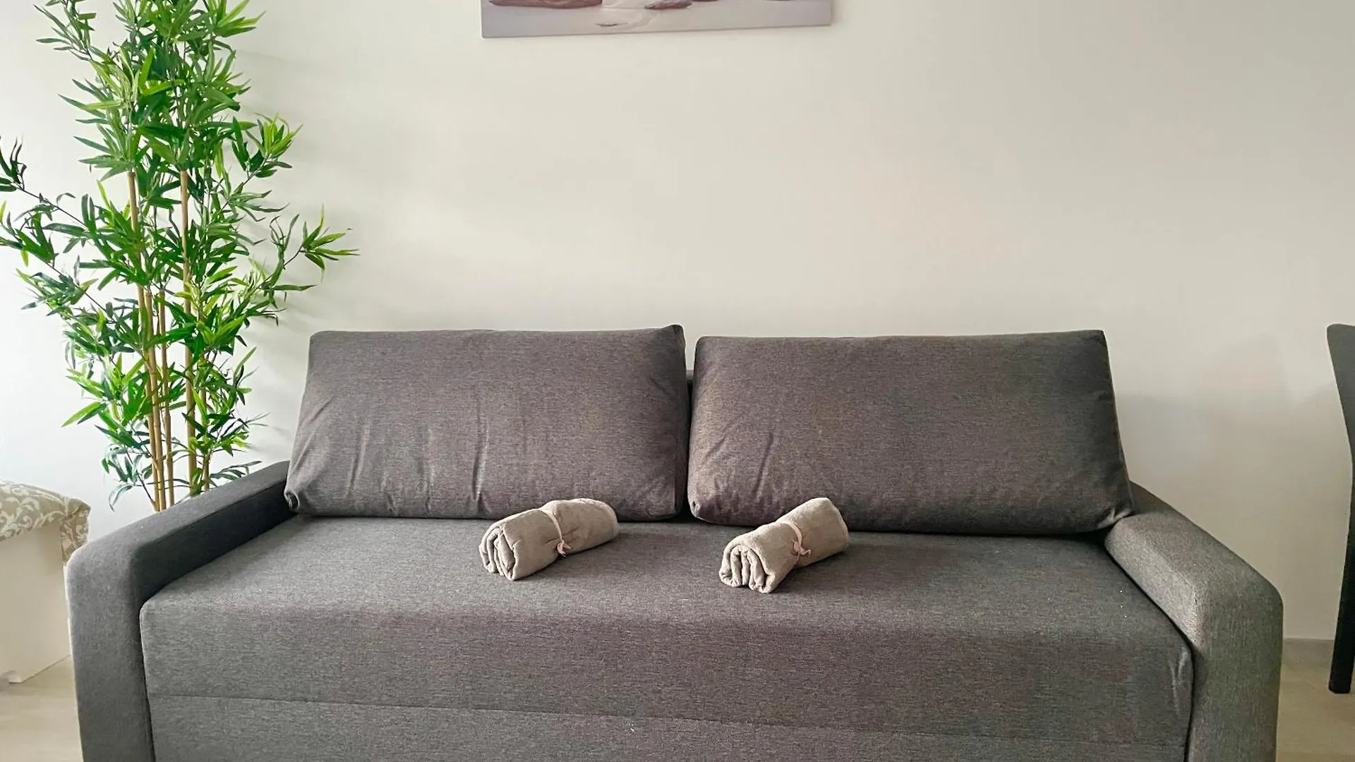 New - Free Parking - Balcony Apartment Viena 0*,  Austria